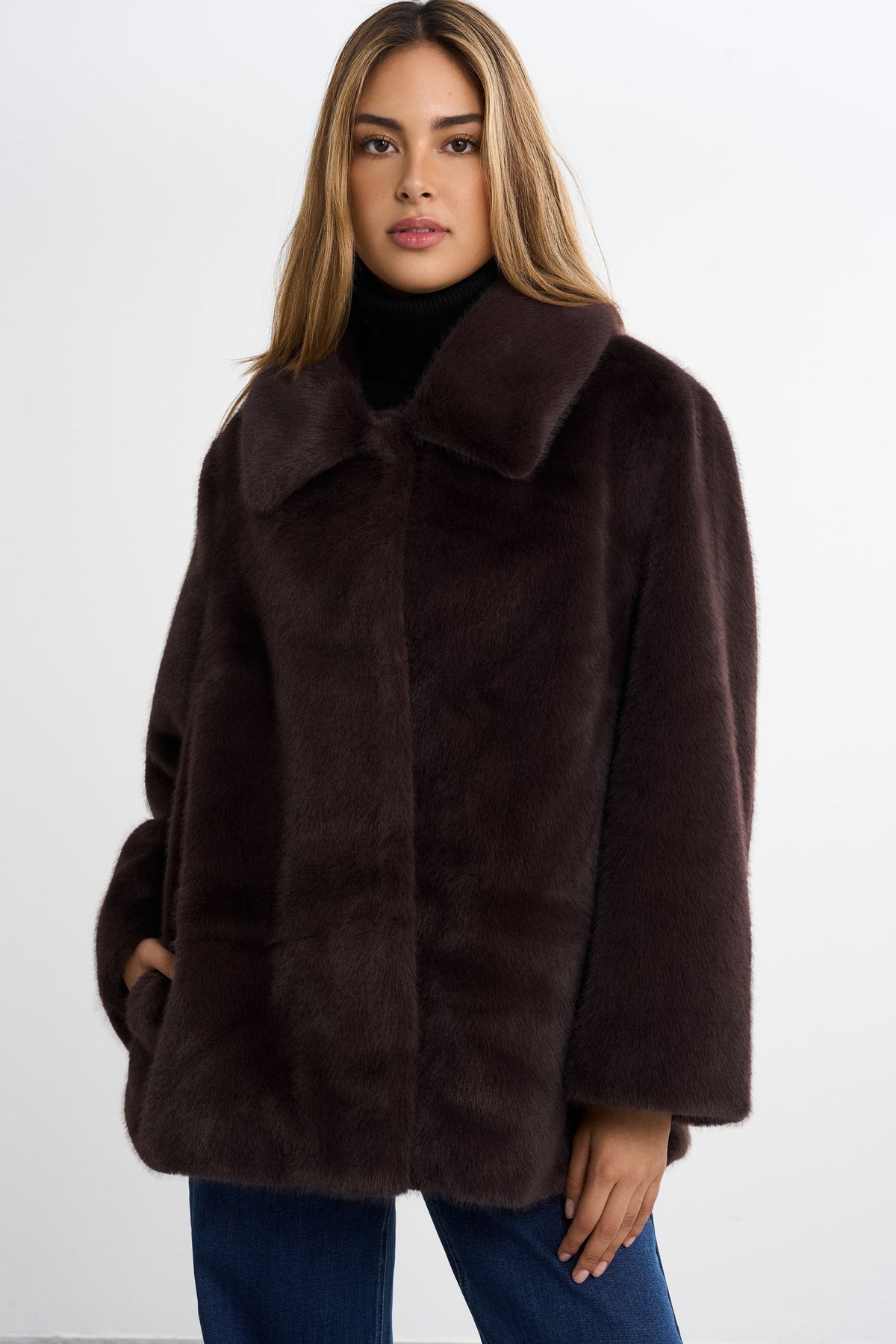 Courchevel Kunstpelzjacke