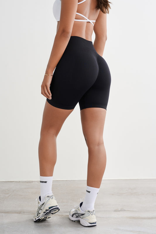 Seamless Scrunch Shorts