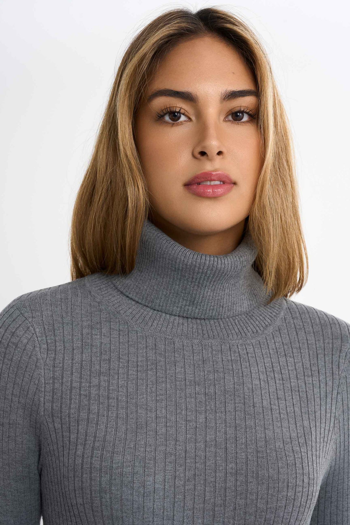 Gerippter Rollkragenpullover